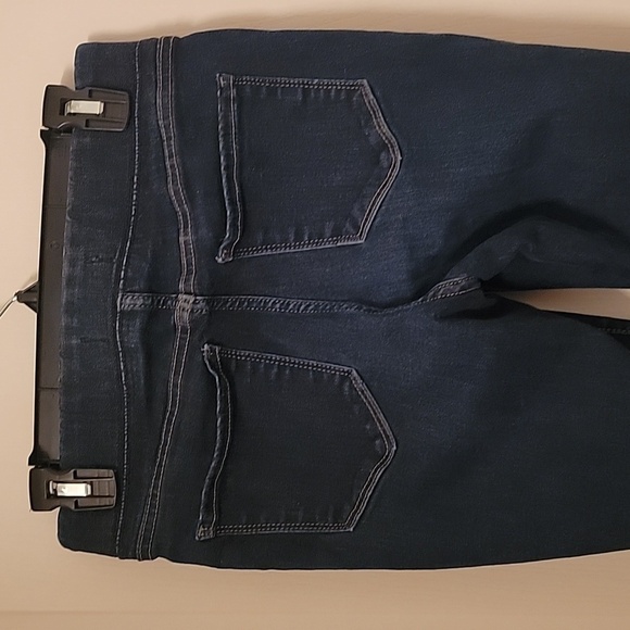 Old Navy, Size 4, Rockstar Built In Sculpt Skinny Jeans, Dark Wash - Picture 11 of 12